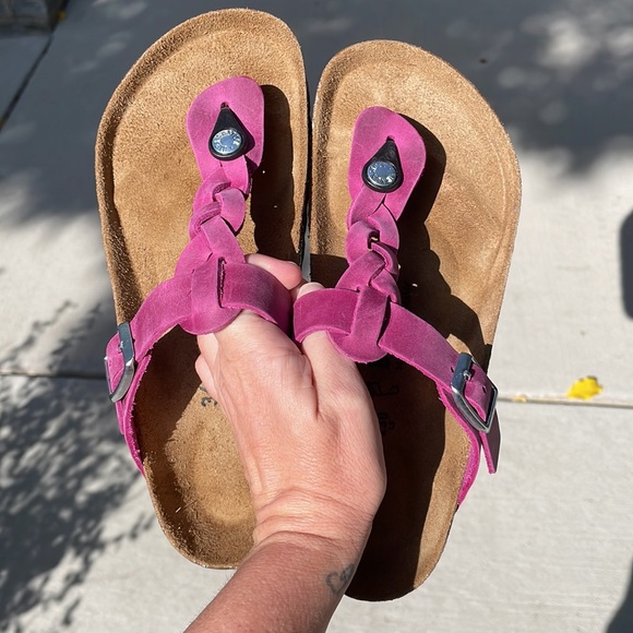 Oiled Leather Gizeh Birkenstocks - Picture 6 of 7